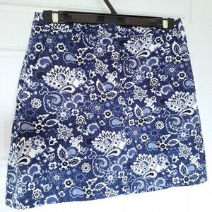 Blue and white paisley floral pattern golf skirt by Karen Scott Petites